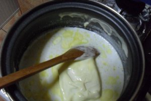 Prajitura cu crema caramel si alune