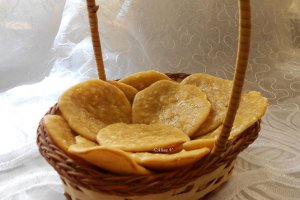 Mini-clatite cu cocos, la cuptor