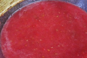 Supa de rosii cu paste