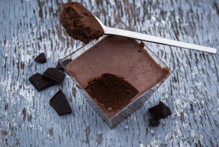 Reteta Simpla si Delicioasa de Mousse de Ciocolata din 2 Ingrediente