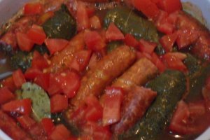 Sarmale din carne de pui in foi de vita-de-vie
