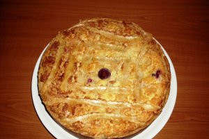 Tarta cu branza si visine