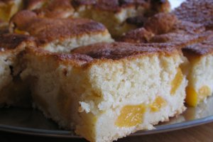 Tarta cu piersici
