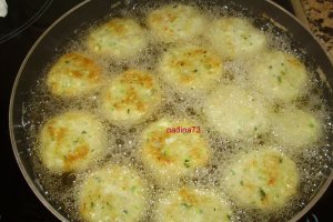 Chiftelute din piept cu dovlecel