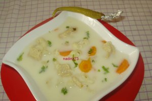 Ciorbita de conopida cu carnita de pui