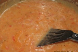 Oua "imbracate" in bacon cu sos de mustar