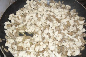 Tarta cu ciuperci si carne de pui