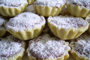Cosulete cu dulceata si nuci