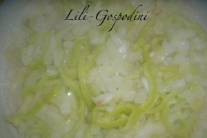 Snitele in sos de ceapa