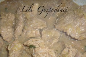 Snitele in sos de ceapa
