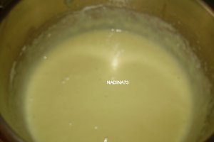 Tort cu trandafiri