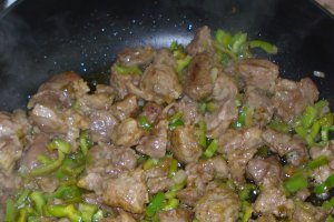 Cordero con pimiento verde (miel cu ardei verde)