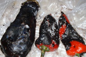 Salata picanta de vinete si ardei copt