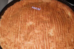 Tarta frageda cu prune si bezea-pentru Ionix....