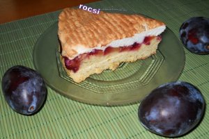 Tarta frageda cu prune si bezea-pentru Ionix....