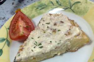 Tortilla de cartofi cu ton si maioneza