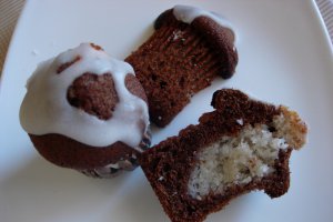 Briose de cacao cu nuca de cocos