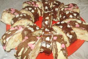 Rulada cu crema de vanilie