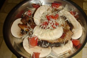 Pulpe gratinate cu ciuperci si cascaval