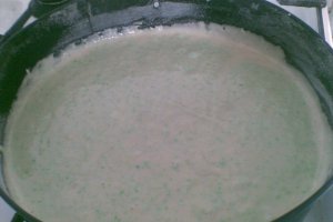 Tort cu mousse de pepene galben