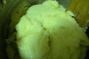 Eclere cu crema de vanilie