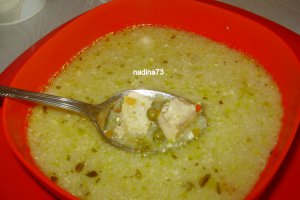 Ciorba de mazare cu piept de pui