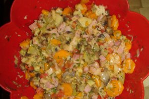Placinta cu costita afumata si legume