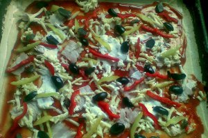 Pizza cu blat fara ou