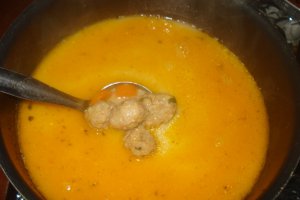 Ciorba de perisoare cu smantana
