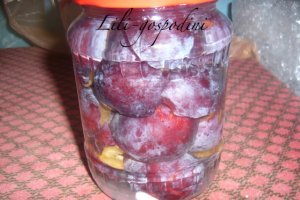 Compot de prune