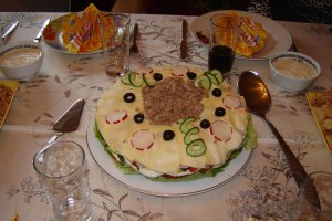 Tort de salata "Party"