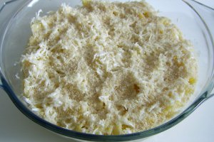 Paste cu branza si sos bechamel