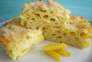 Paste cu branza si sos bechamel