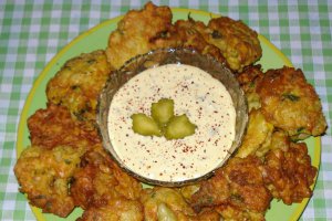 Sos tartar (pt conopida pane si chiftelute de conopida)