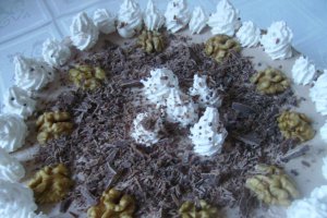 Tort cu nuci,alune si crema de castane