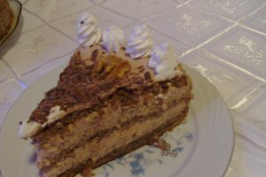 Tort cu nuci,alune si crema de castane
