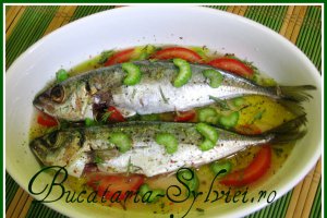 Chinchard la cuptor cu legume