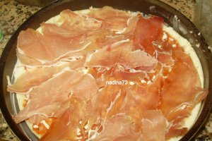 Pizza cu jamon si  mozzarella