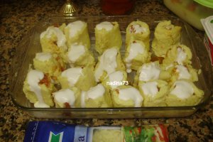 Rulouri din mamaliguta umplute cu bacon