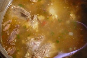 Ciorbita din oase de vita cu legume - cum prepari cea mai delicioasa ciorba