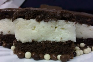 Patratele cu lapte (Milch Schnitte)