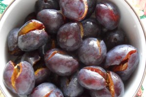 Gomboti cu prune
