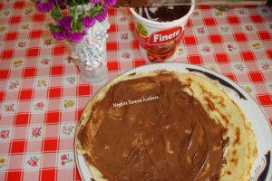 Clatite dantelate, pufoase si crocante