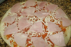 Pizza "Bomba de calorii"
