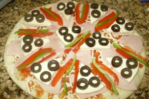 Pizza "Bomba de calorii"