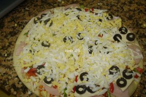 Pizza "Bomba de calorii"