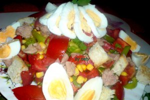 Salata cu ton si crutoane