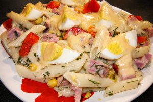 Salata de paste cu oua