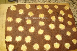 Prajitura cu bombite de branza si nuca de cocos