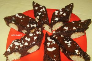 Prajitura cu bombite de branza si nuca de cocos